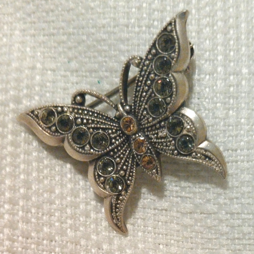 La Vie Parisienne Vintage Small Butterfly Brooch - Picture 2 of 4